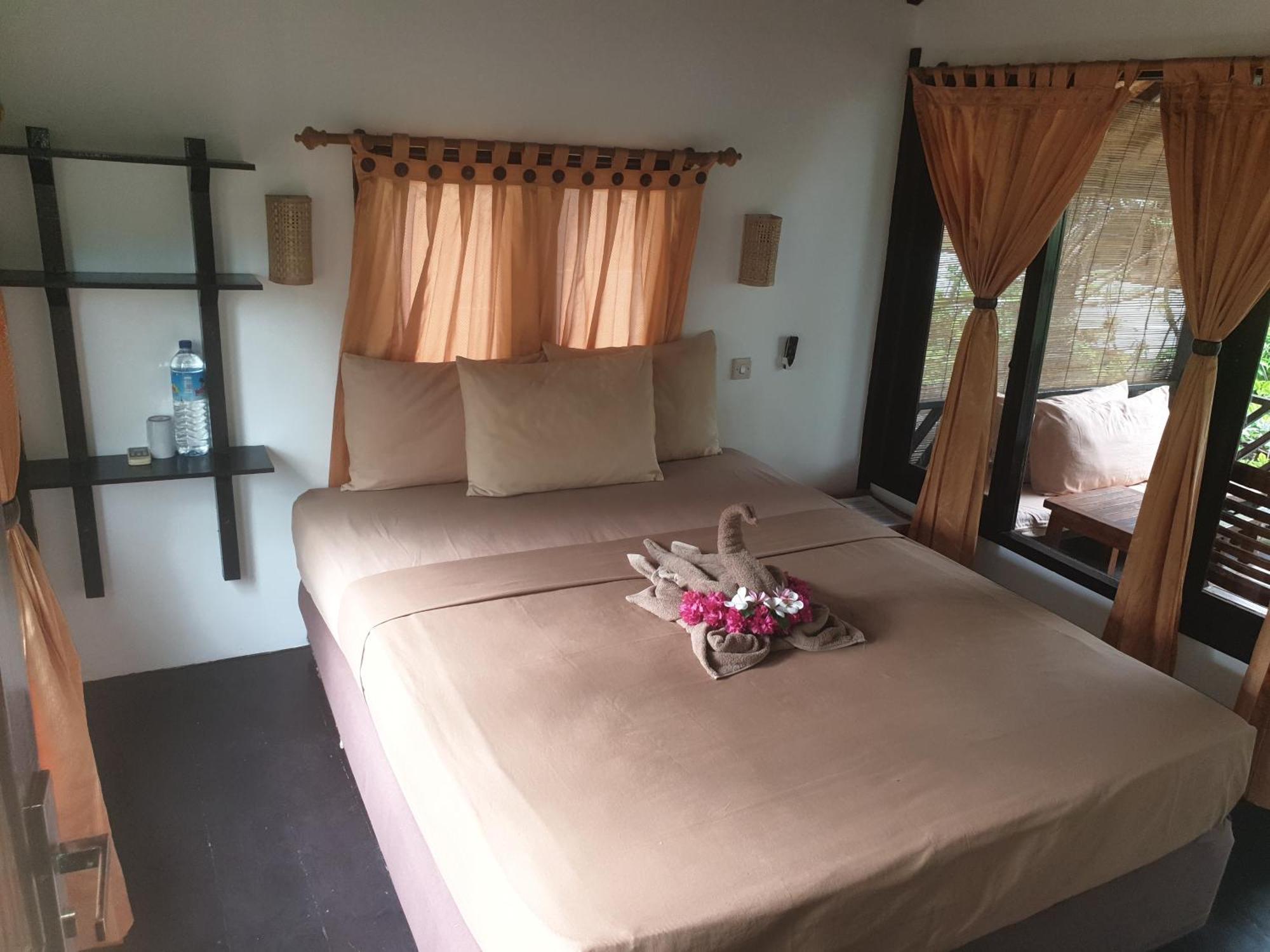 Ana Warung & Bungalows Gili Meno Luaran gambar