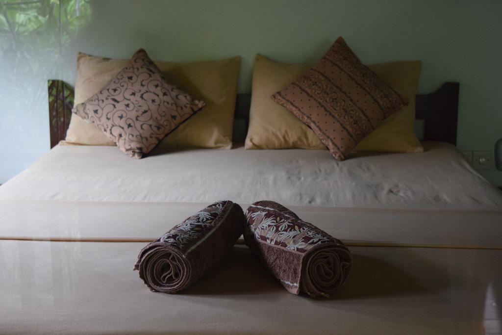 Ana Warung & Bungalows Gili Meno Luaran gambar